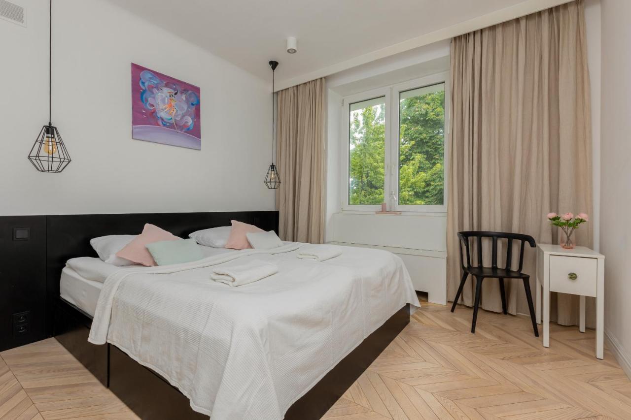 Trendy Apartment Marszalkowska With City View Near Ogrod Saski By Noclegi Renters Warszawa Eksteriør billede